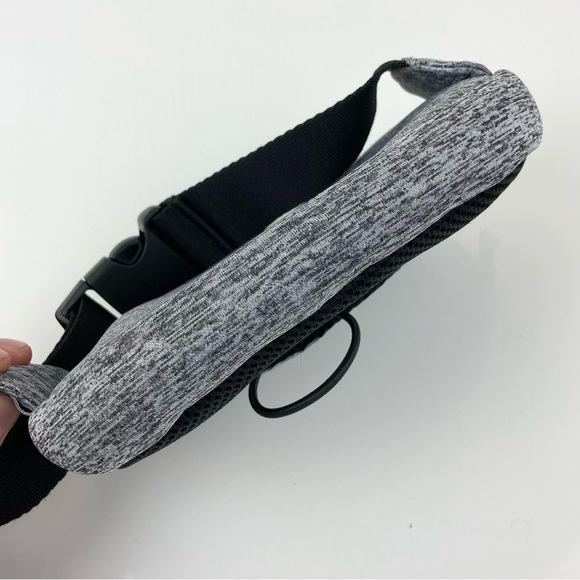 Reebok Unisex Hazel Fannypack Waist Belt Bag Gray & Black - Picture 7 of 12